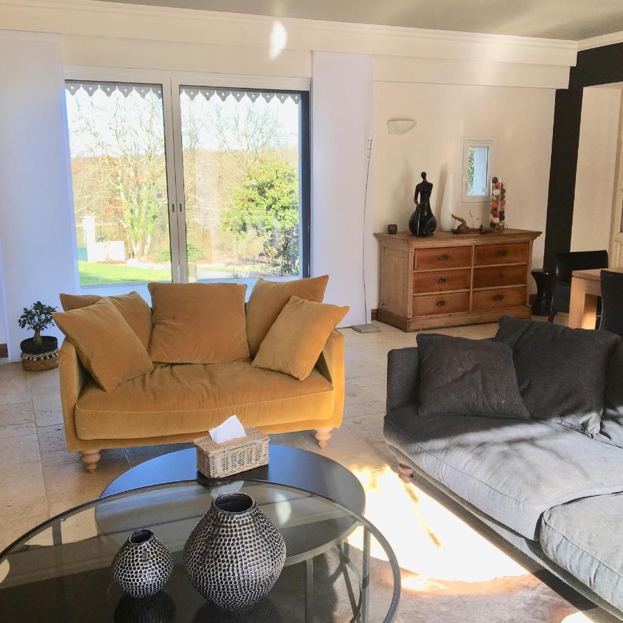 Le Logis De La Brumanderie - Saintes Fontcouverte  Luaran gambar