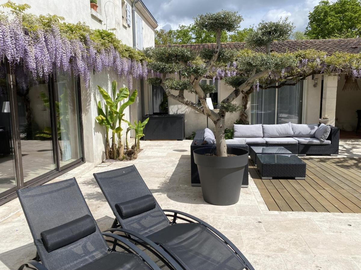 Le Logis De La Brumanderie - Saintes Fontcouverte  Luaran gambar
