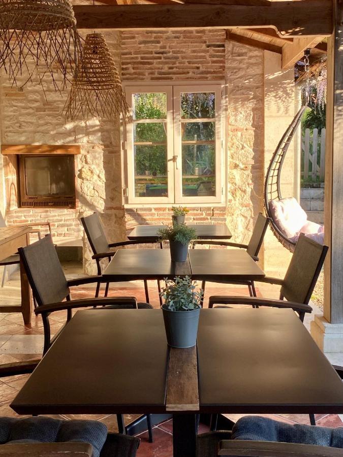 Le Logis De La Brumanderie - Saintes Fontcouverte  Luaran gambar