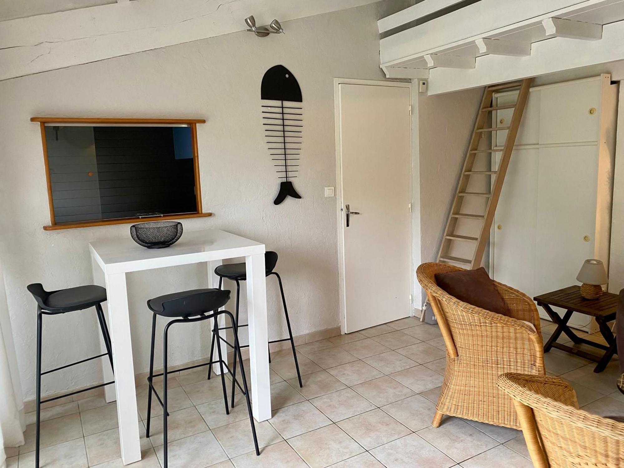 Le Logis De La Brumanderie - Saintes Fontcouverte  Bilik gambar