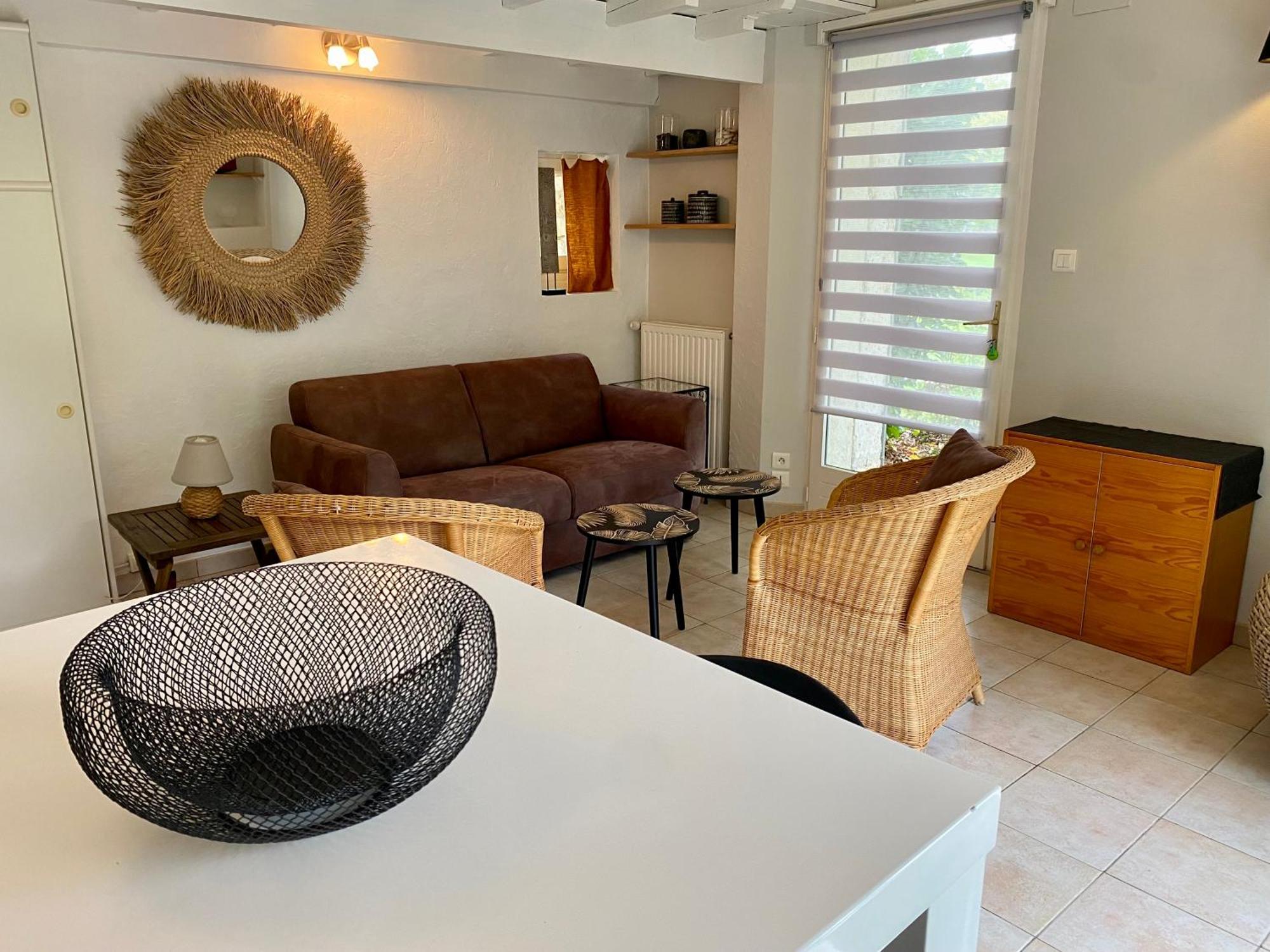 Le Logis De La Brumanderie - Saintes Fontcouverte  Bilik gambar